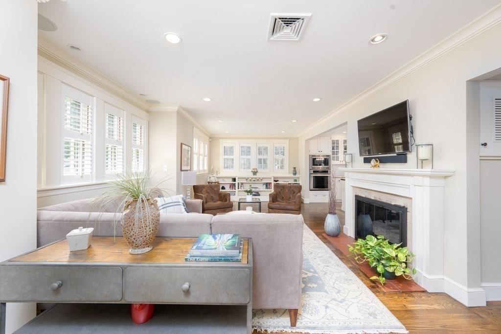 20 Winslow Road Winchester, MA 01890 - Photo 5 of 37 Gallery Image 5