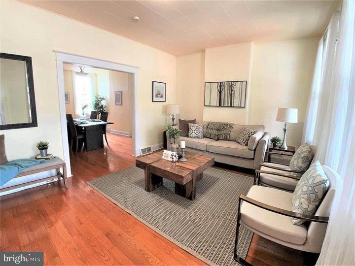 75 Harry Street Conshohocken, PA 19428 - Photo 2 of 24