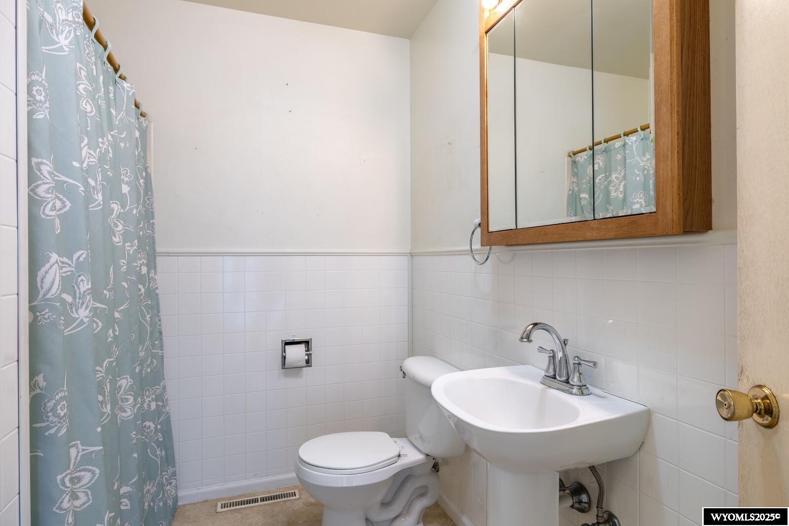 4387 Chalmers Street Casper, WY 82604 - Photo 15 of 18