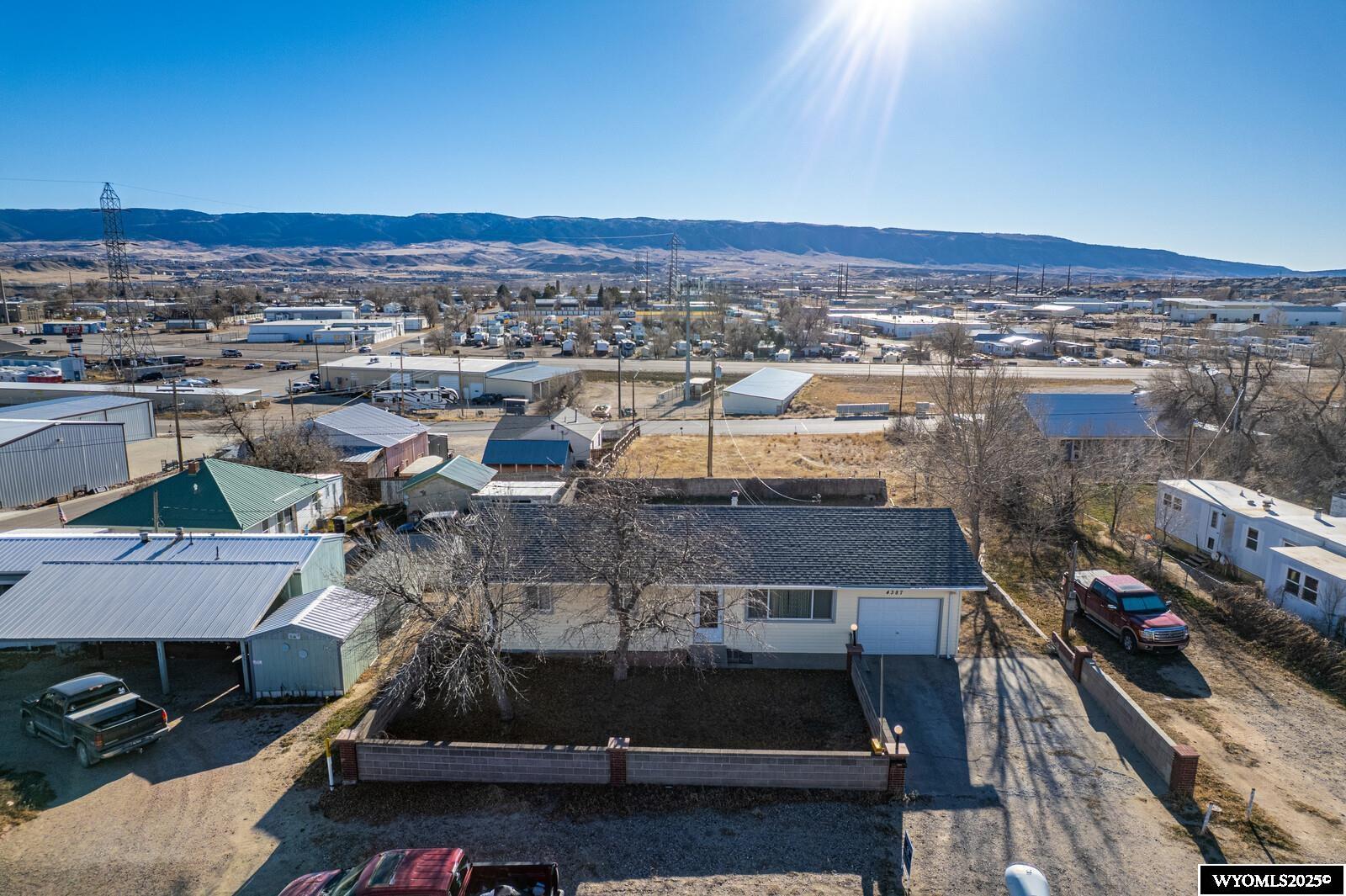 4387 Chalmers Street Casper, WY 82604 - Photo 2 of 18