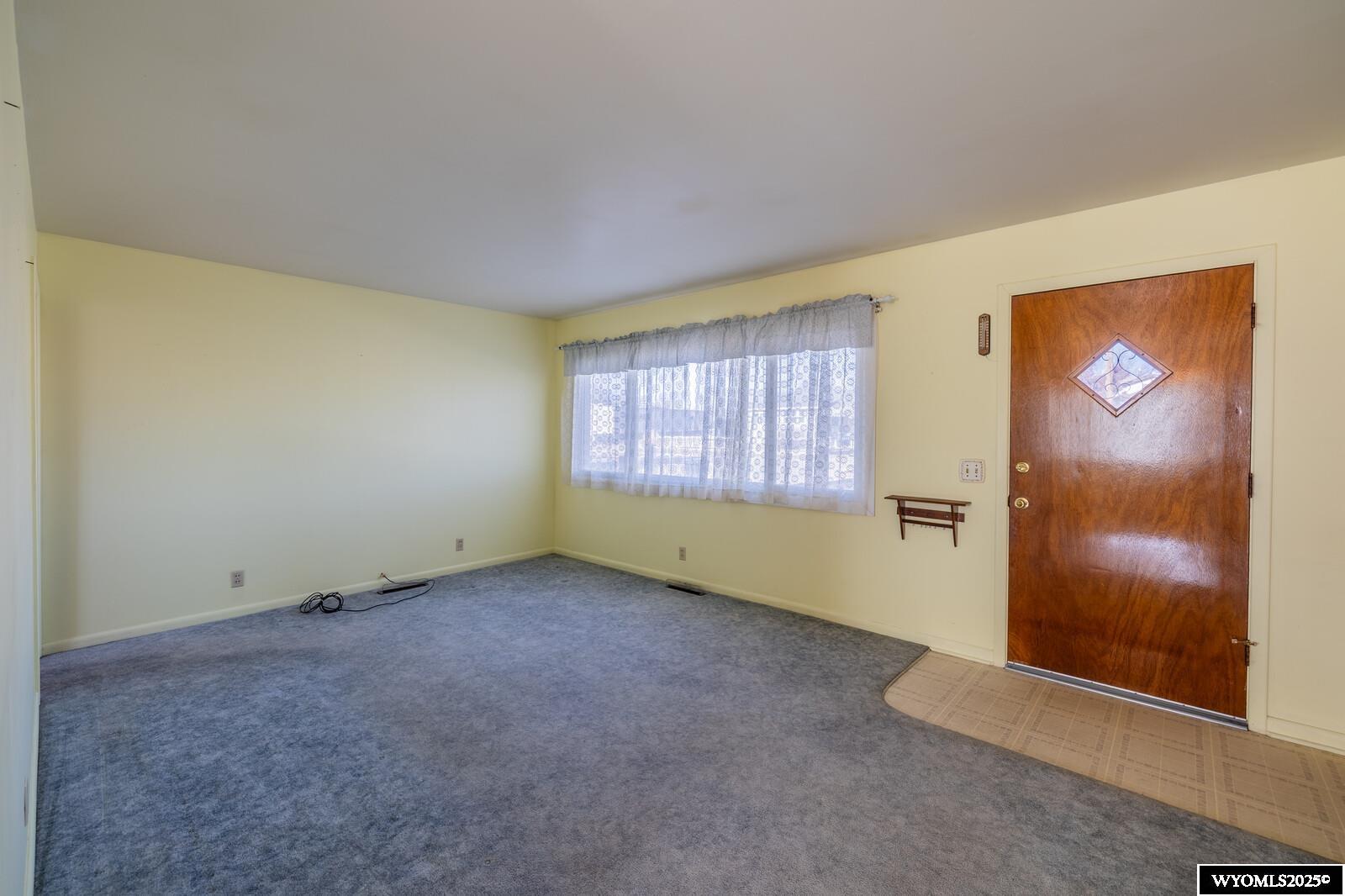 4387 Chalmers Street Casper, WY 82604 - Photo 9 of 18