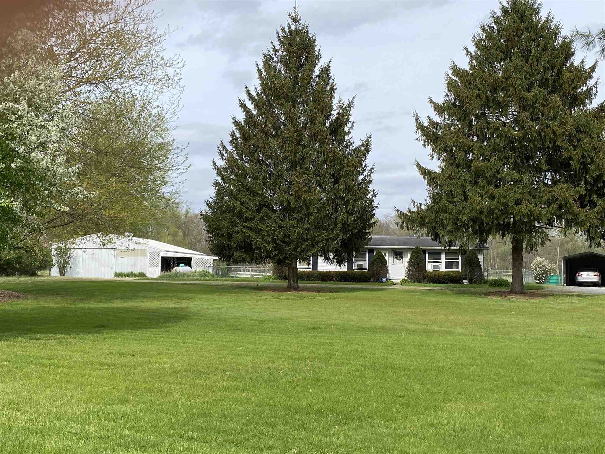 13852 West County Line Road Culver, IN 46511 - Photo 3 of 36