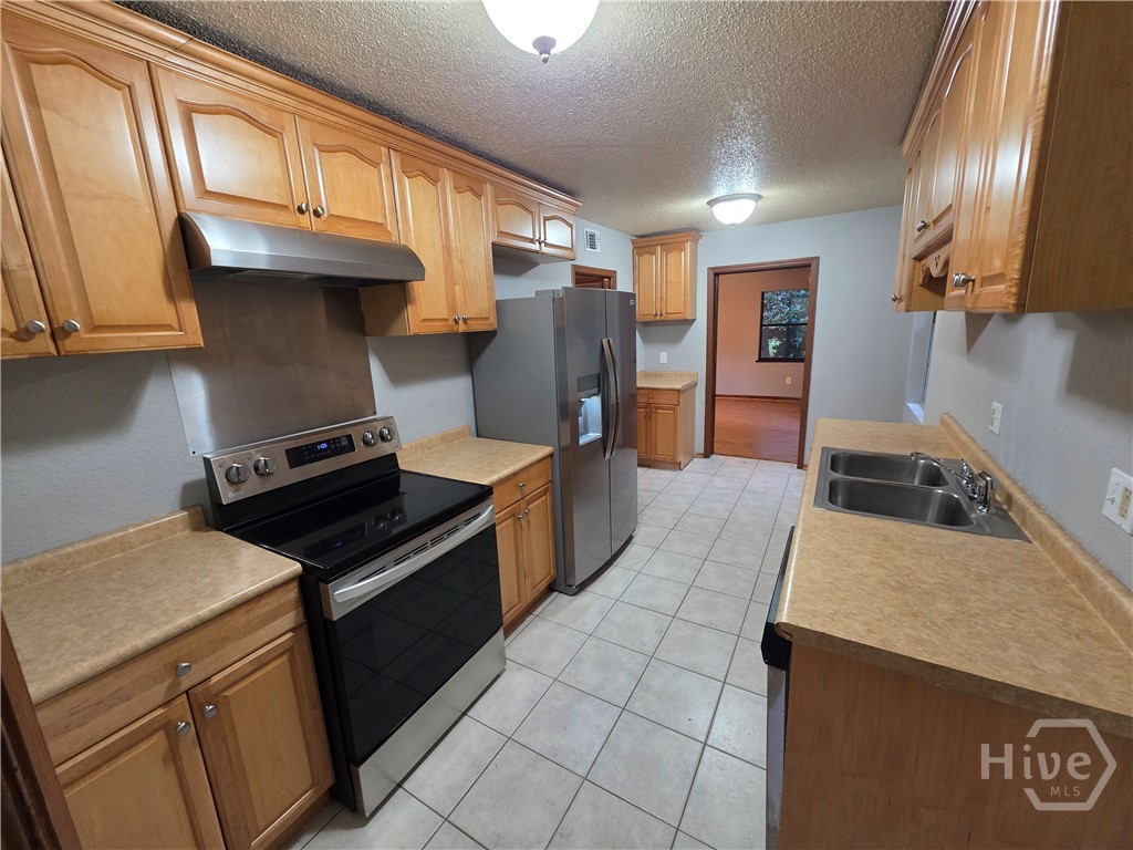 202 Leeds Gate Road Savannah, GA 31406 - Photo 9 of 28