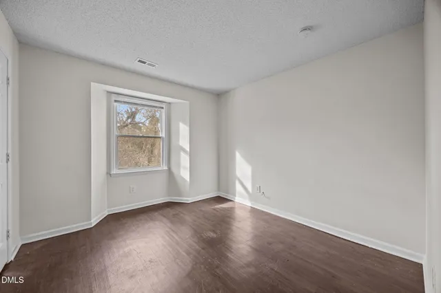 $160,000 | 1321-302 Park Glen Drive, Raleigh, NC 27610