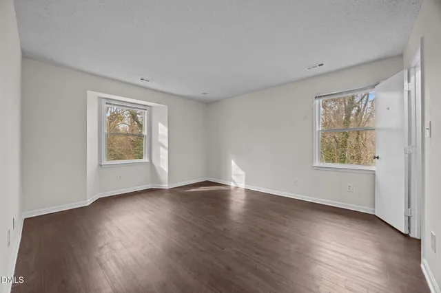 $160,000 | 1321-302 Park Glen Drive, Raleigh, NC 27610