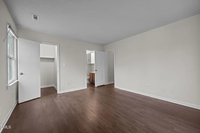 $160,000 | 1321-302 Park Glen Drive, Raleigh, NC 27610