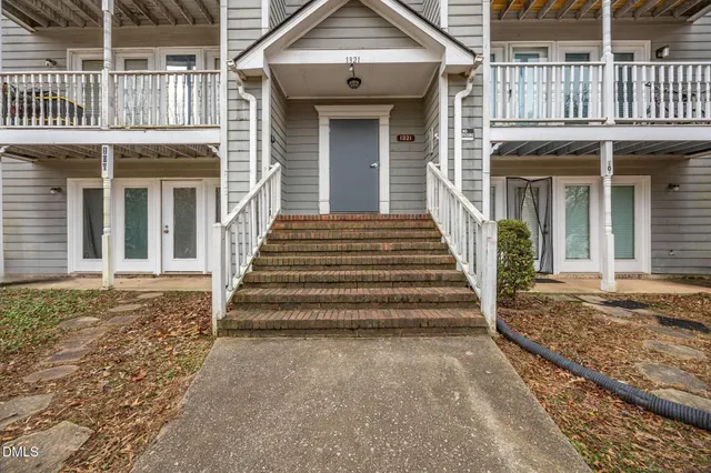 $160,000 | 1321-302 Park Glen Drive, Raleigh, NC 27610