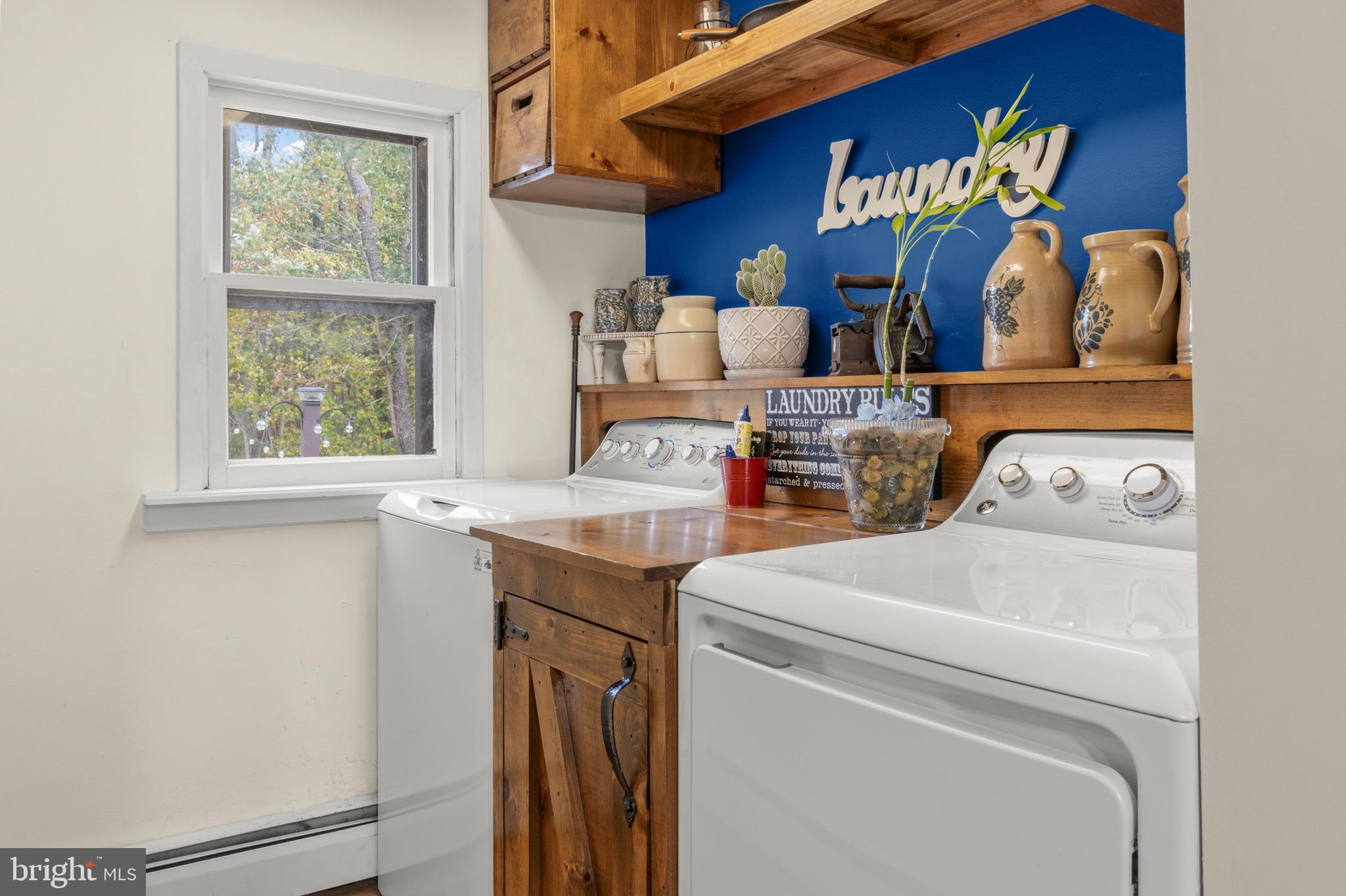 108 New Brooklyn Road Sicklerville, NJ 08081 - Photo 15 of 25 a utility room with dryer and washer