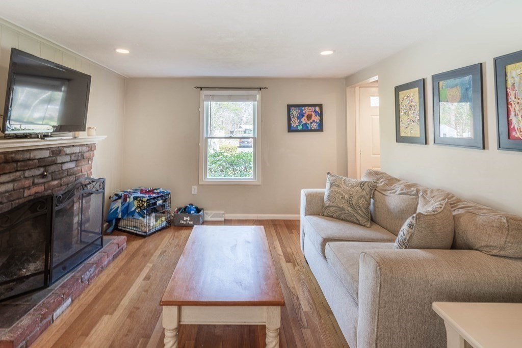 71 Old Farm Road Mansfield, MA 02048 - Photo 17 of 35 Gallery Image 17