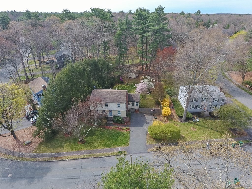 71 Old Farm Road Mansfield, MA 02048 - Photo 4 of 35 Gallery Image 4