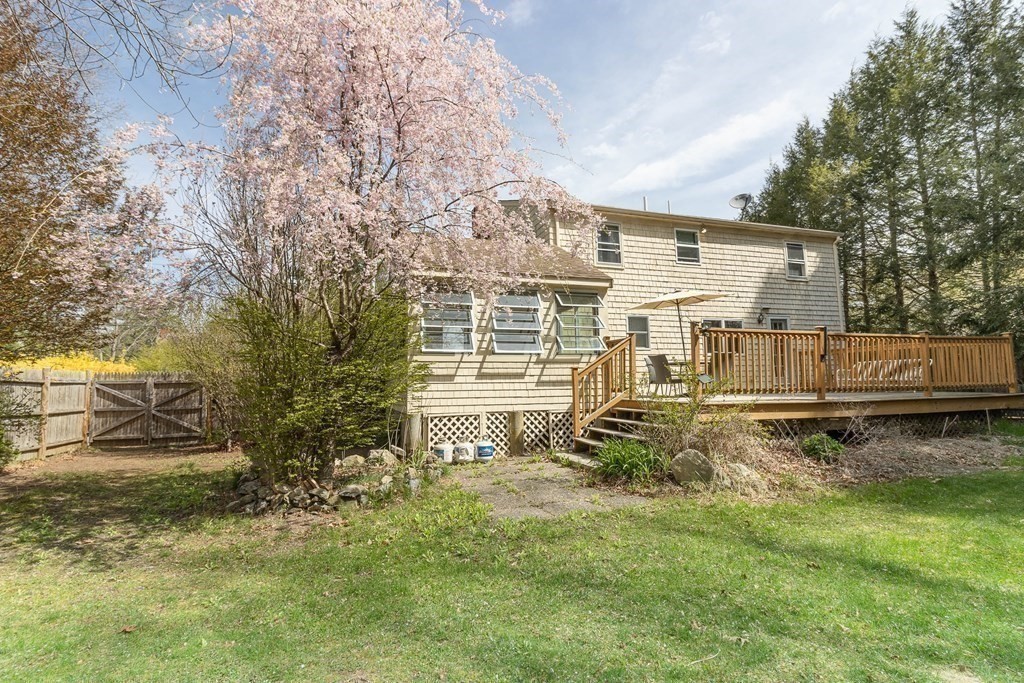 71 Old Farm Road Mansfield, MA 02048 - Photo 10 of 35 Gallery Image 10