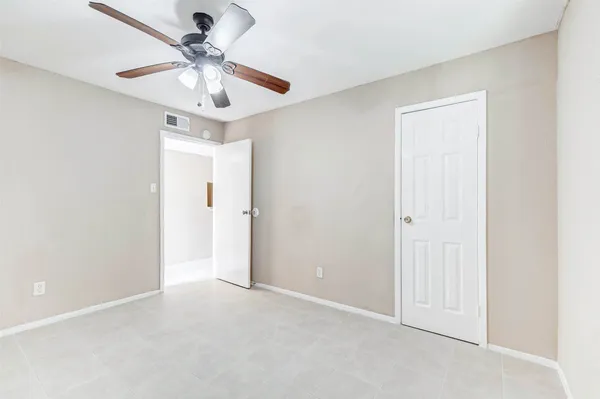$1,400 | 12527 Ashford Meadow Drive, Unit A, Houston, TX 77082