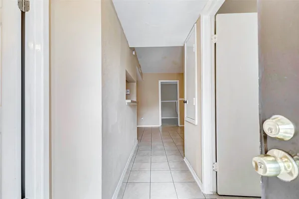 $1,400 | 12527 Ashford Meadow Drive, Unit A, Houston, TX 77082