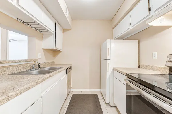 $1,400 | 12527 Ashford Meadow Drive, Unit A, Houston, TX 77082