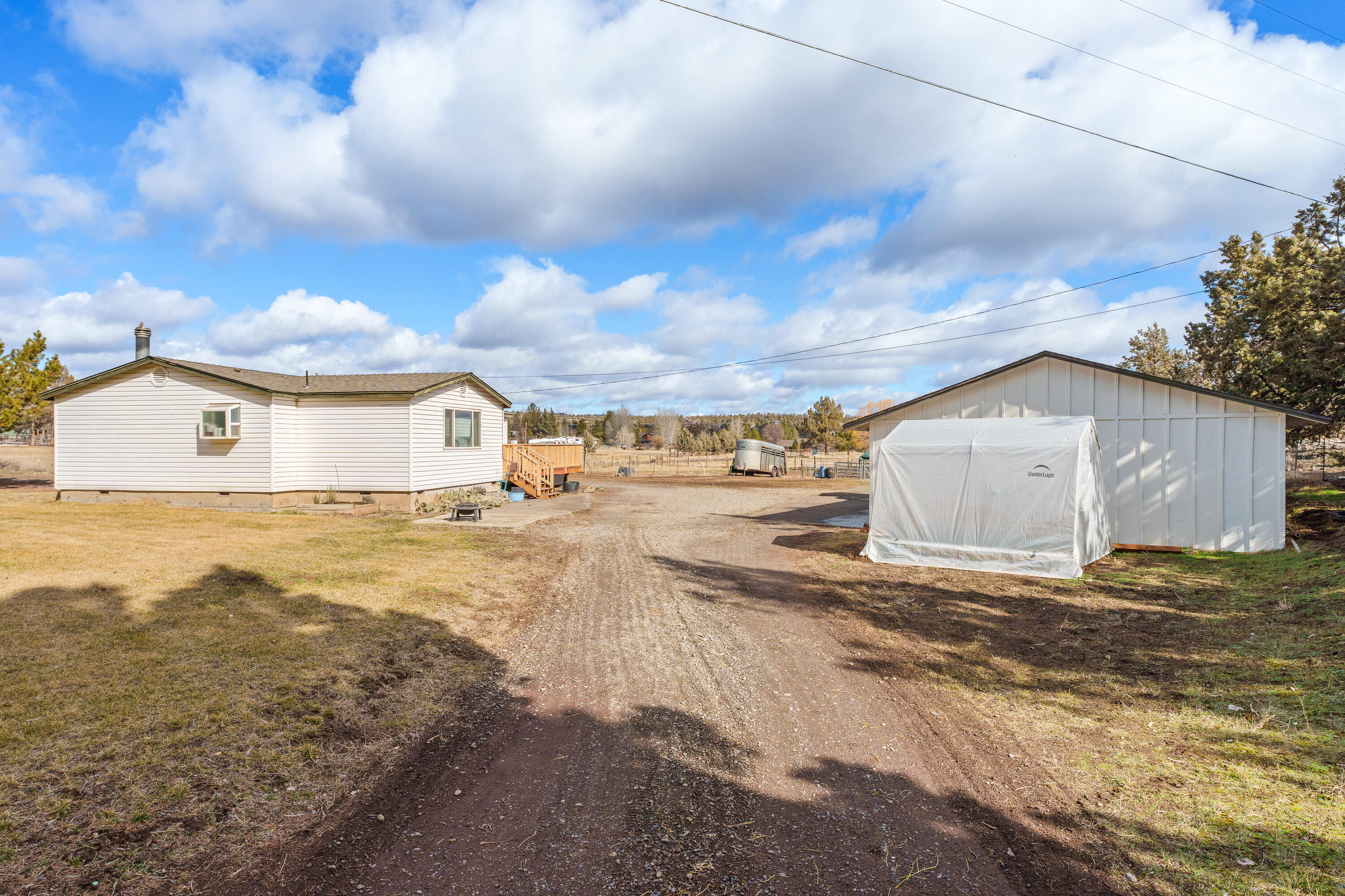 64904 Rimrock Drive Bend, OR 97703 - Photo 37 of 44