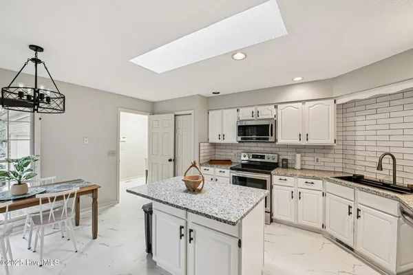 $460,000 | 965 Monticello Drive, Pinehurst, NC 28374