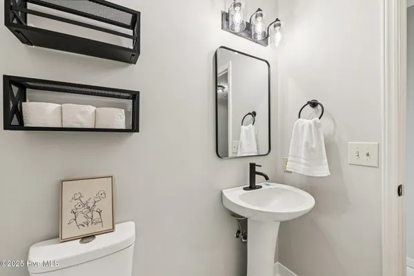 $460,000 | 965 Monticello Drive, Pinehurst, NC 28374