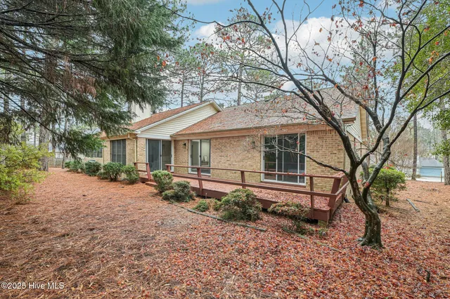 $470,000 | 965 Monticello Drive, Pinehurst, NC 28374