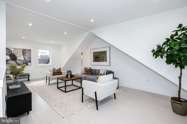 $1,790,000 | 4403 Chase Avenue, Bethesda, MD 20814