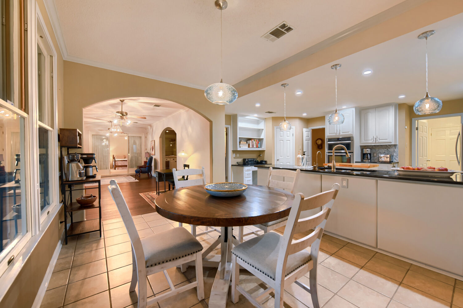 10904 Legends Lane Austin, TX 78747 - Photo 13 of 38 View from kitchen to enclosed patio space.