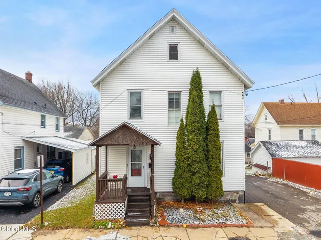 $157,900 | Undisclosed Address, Gloversville, NY 12078