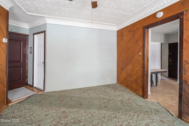 $157,900 | Undisclosed Address, Gloversville, NY 12078