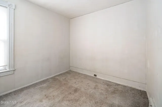 $157,900 | Undisclosed Address, Gloversville, NY 12078