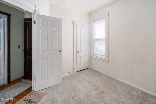 $157,900 | Undisclosed Address, Gloversville, NY 12078