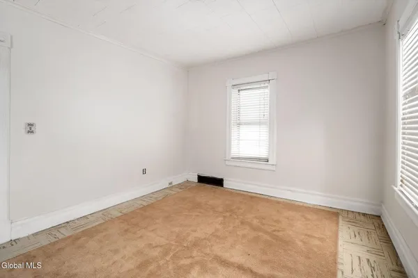 $157,900 | Undisclosed Address, Gloversville, NY 12078