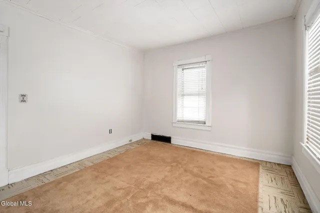 $157,900 | Undisclosed Address, Gloversville, NY 12078