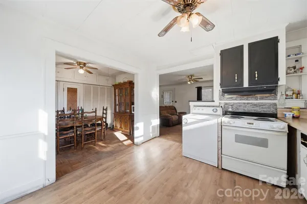 $219,000 | 1406 Walt Arney Road, Lenoir, NC 28645