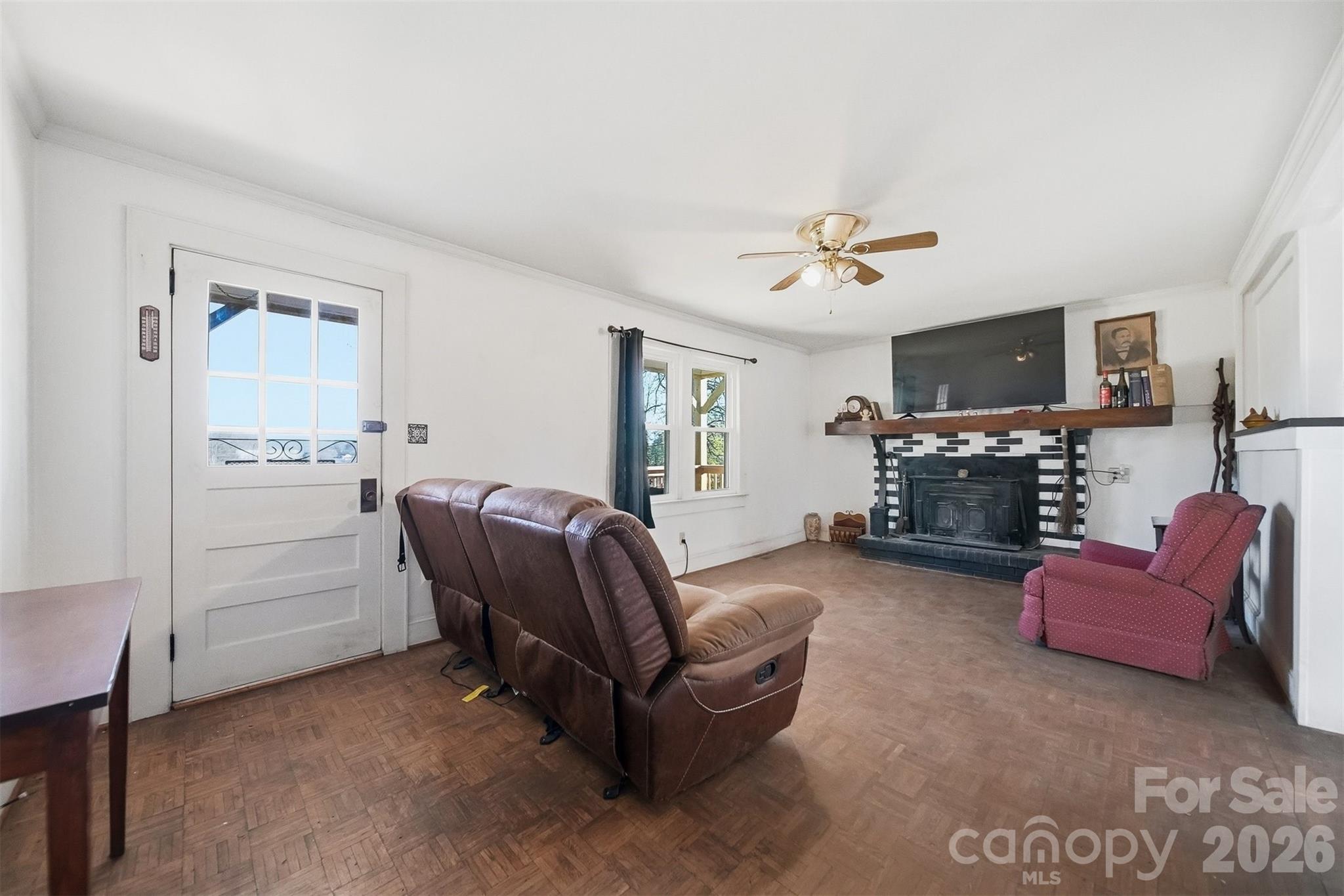 1406 Walt Arney Road Lenoir, NC 28645 - Photo 5 of 34