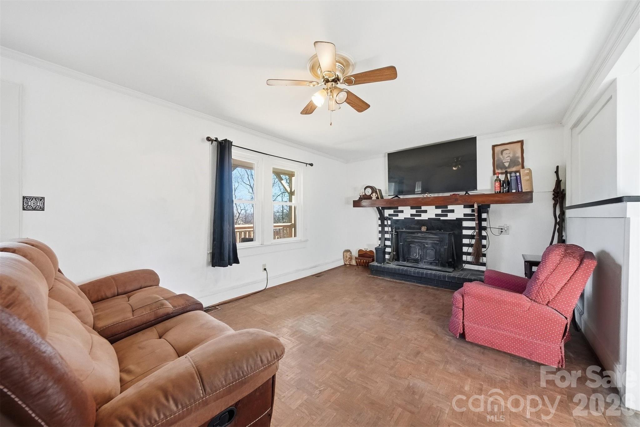 1406 Walt Arney Road Lenoir, NC 28645 - Photo 6 of 34