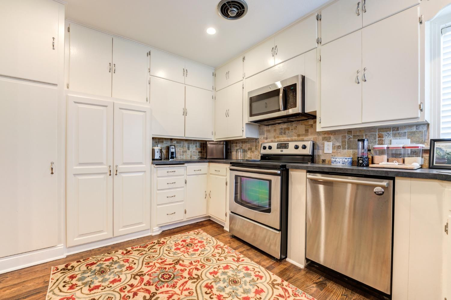 3202 26th Street Lubbock, TX 79410 - Photo 8 of 27 Photo 8