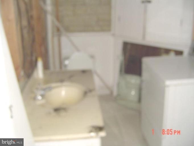 15800 Clear Spring Road Williamsport, MD 21795 - Photo 3 of 4 Bath #2