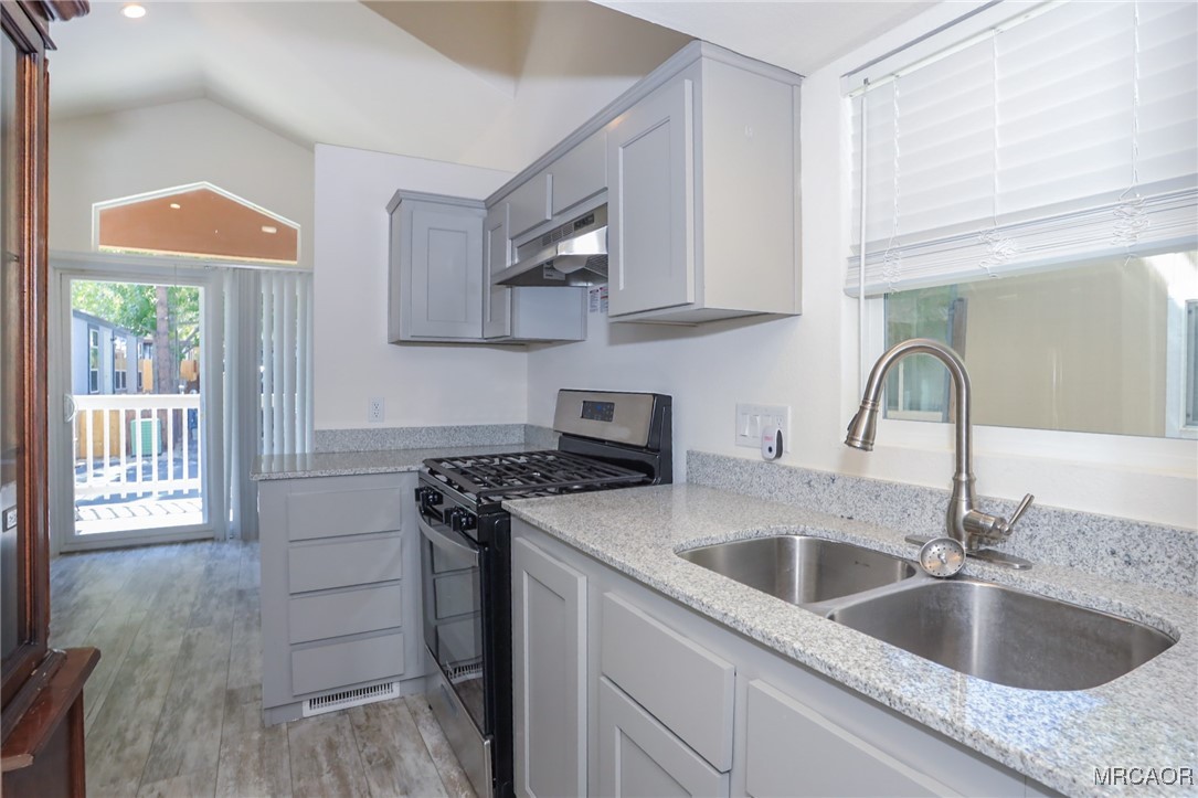 547 Alden Road, Unit RV6 Big Bear Lake, CA 92315 - Photo 11 of 24