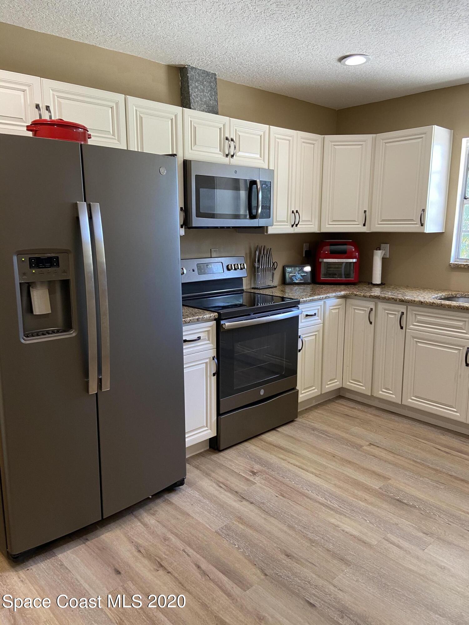 1237 Cimarron Circle Northeast Palm Bay, FL 32905 - Photo 11 of 28 IMG_1196