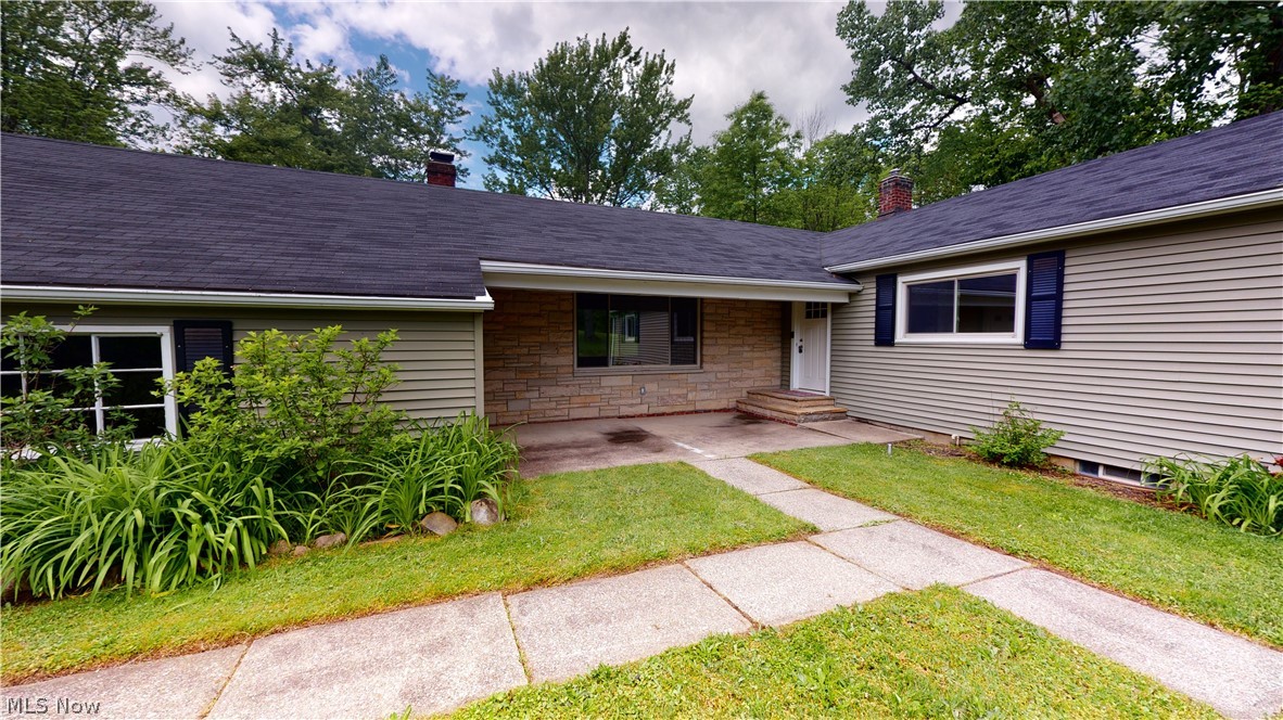 846 South Cleveland Massillon Road Akron, OH 44333 - Photo 2 of 26