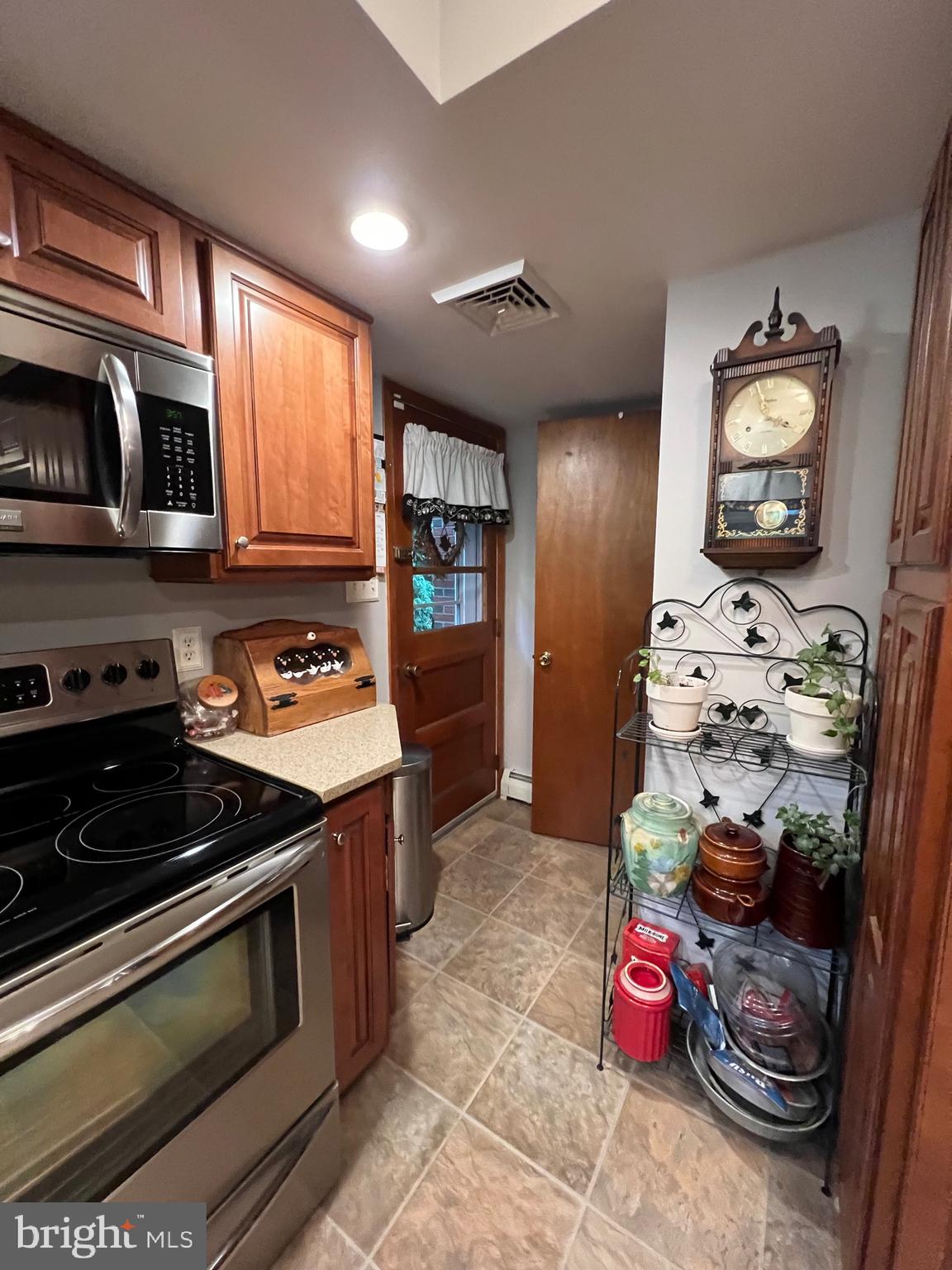 313 Biddle Street Gordon, PA 17921 - Photo 8 of 75