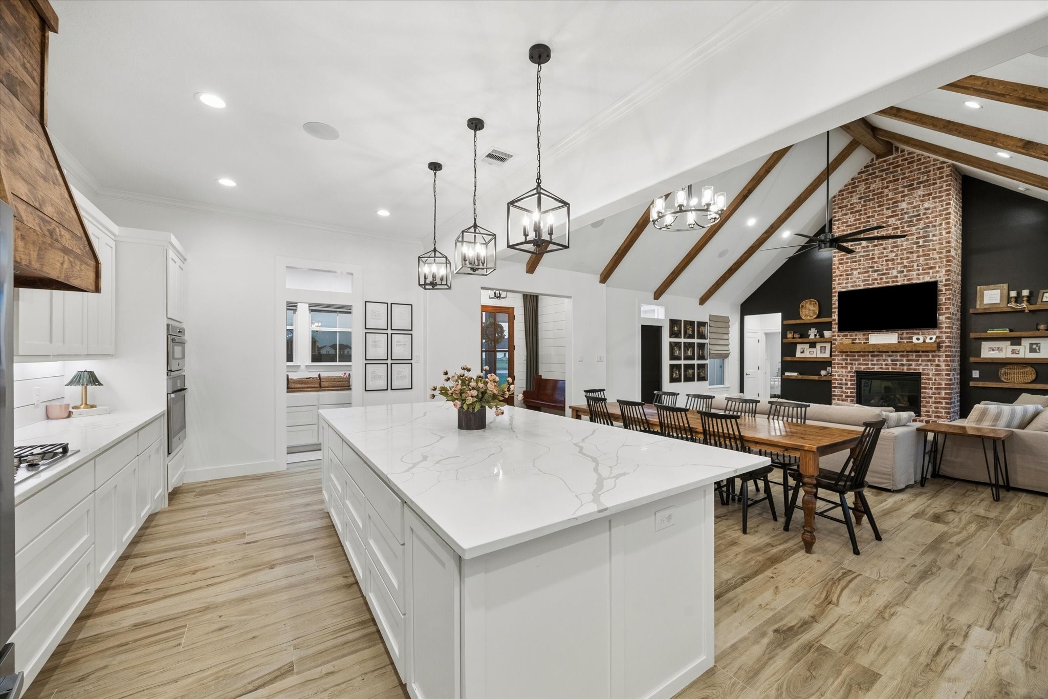 5131 Timber Ridge Drive Sealy, TX 77474 - Photo 16 of 50 Open concept space that flows into the living area.