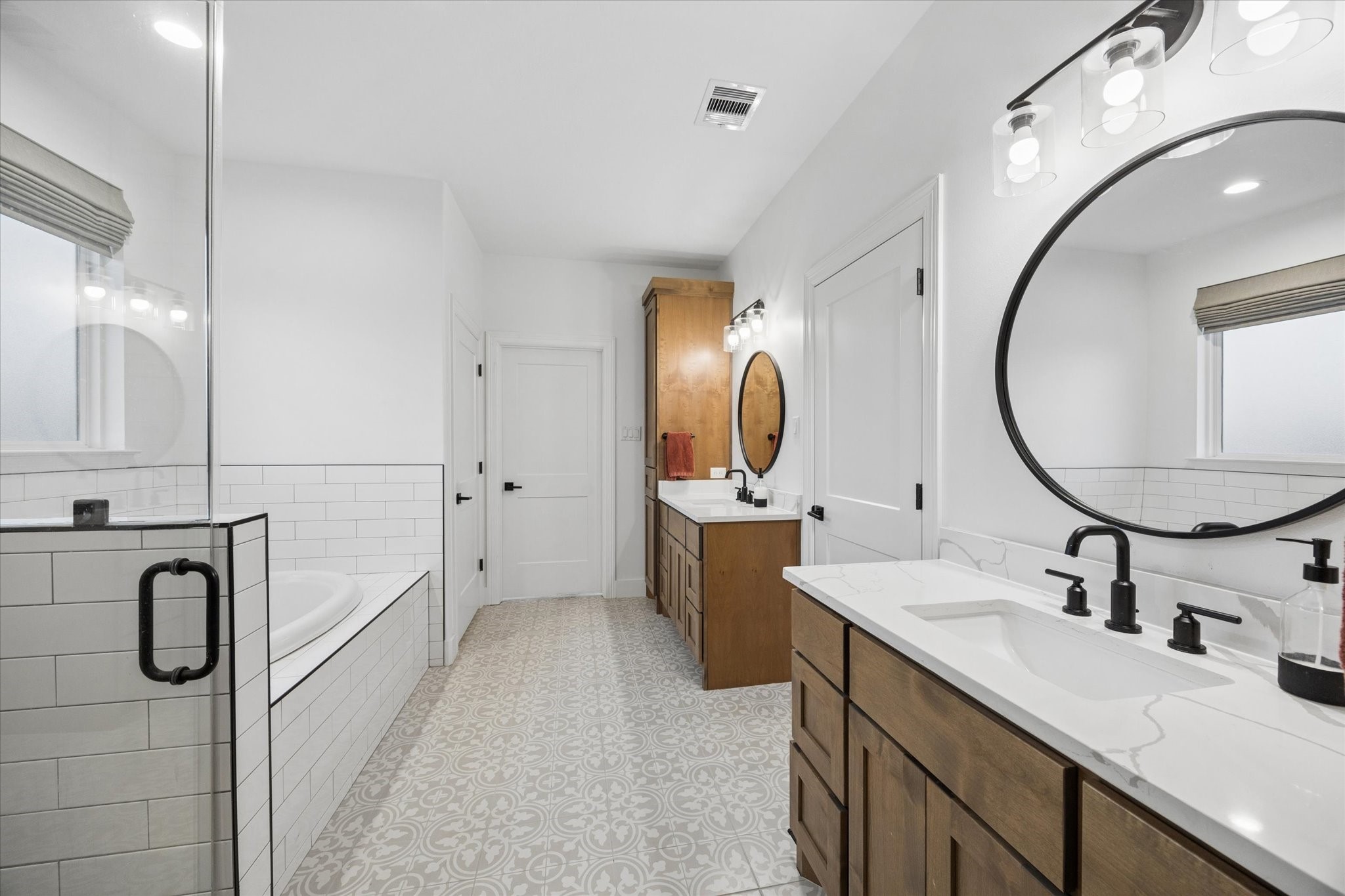 5131 Timber Ridge Drive Sealy, TX 77474 - Photo 27 of 50 This primary bath is loaded with upgrades and designer touches.