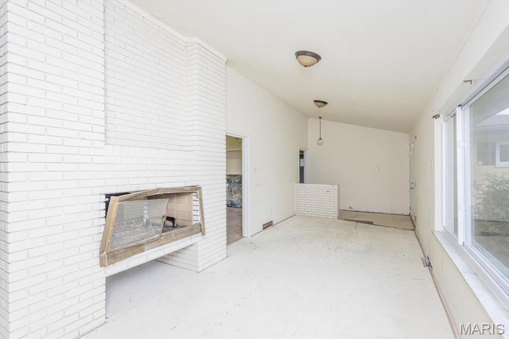 4540 Butler Hill Road St. Louis, MO 63128 - Photo 11 of 56