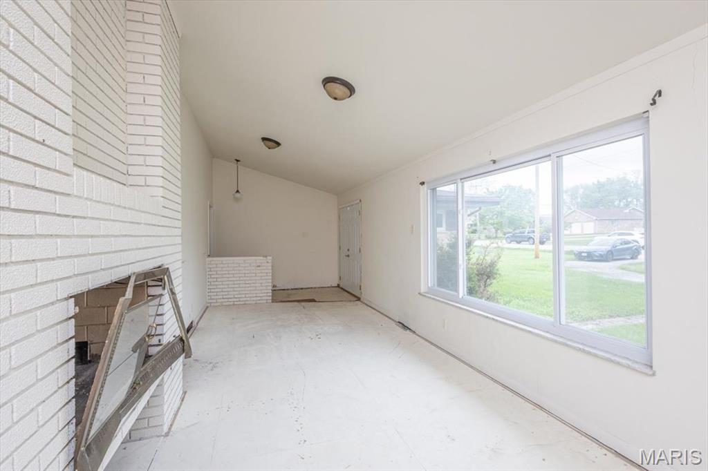 4540 Butler Hill Road St. Louis, MO 63128 - Photo 12 of 56