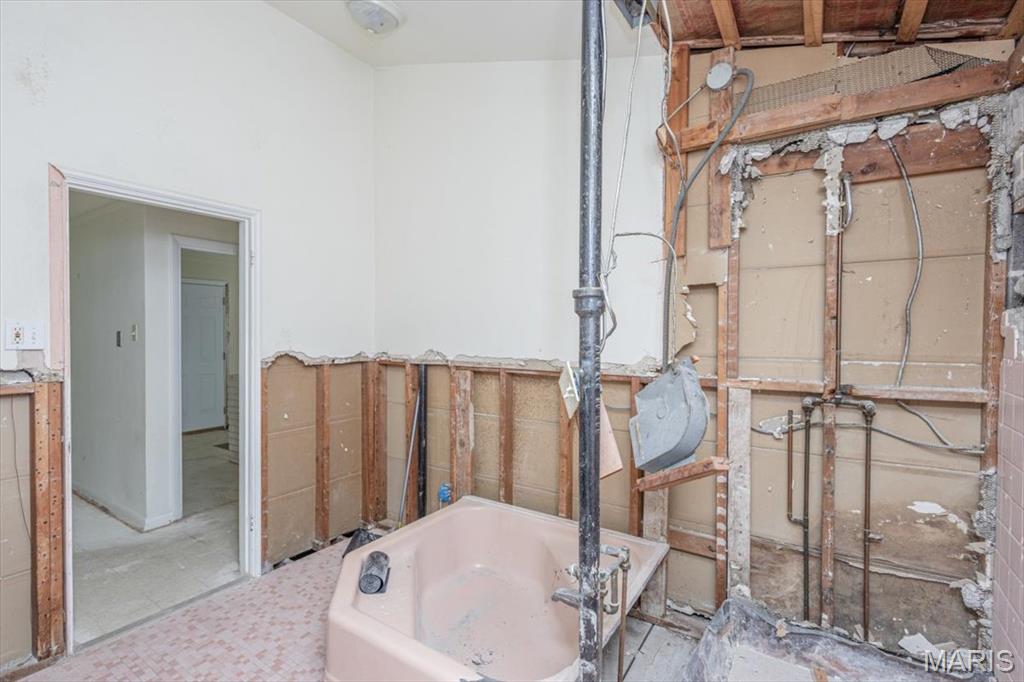 4540 Butler Hill Road St. Louis, MO 63128 - Photo 22 of 56