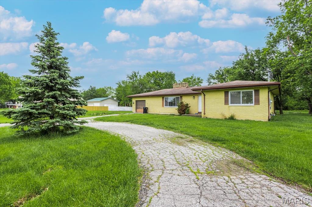 4540 Butler Hill Road St. Louis, MO 63128 - Photo 3 of 56