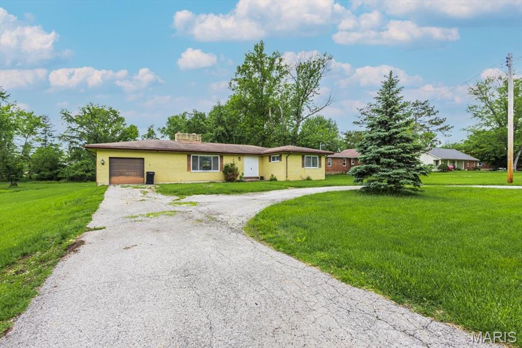 4540 Butler Hill Road St. Louis, MO 63128 - Photo 4 of 56