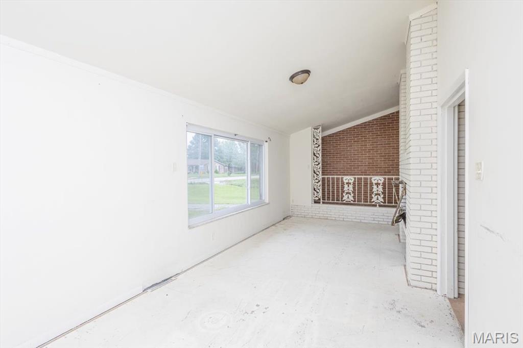 4540 Butler Hill Road St. Louis, MO 63128 - Photo 9 of 56