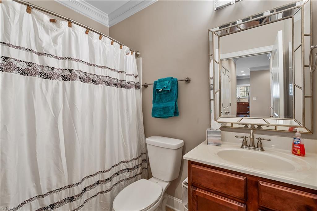654 Nikyle Circle High Point, NC 27265 - Photo 25 of 40 Guest Bathroom