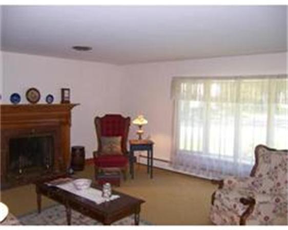 75 George Street Warwick, RI 02888 - Photo 15 of 28 Gallery Image 15