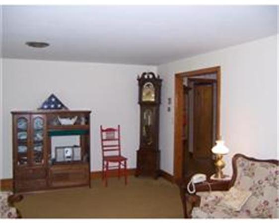 75 George Street Warwick, RI 02888 - Photo 16 of 28 Gallery Image 16